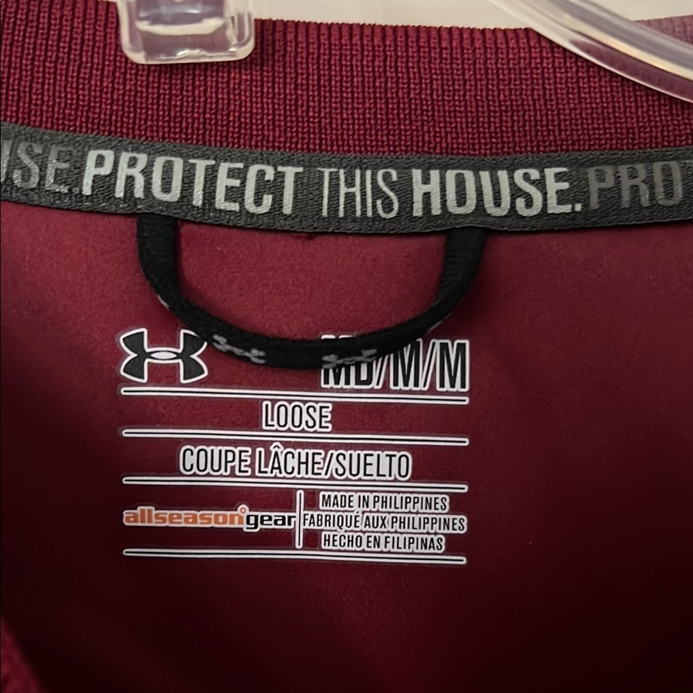 Under Armour Men's Burgundy Jersey - Picture 5 of 8